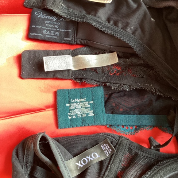 Lot of Bras Victoria’s Secret - Picture 12 of 12